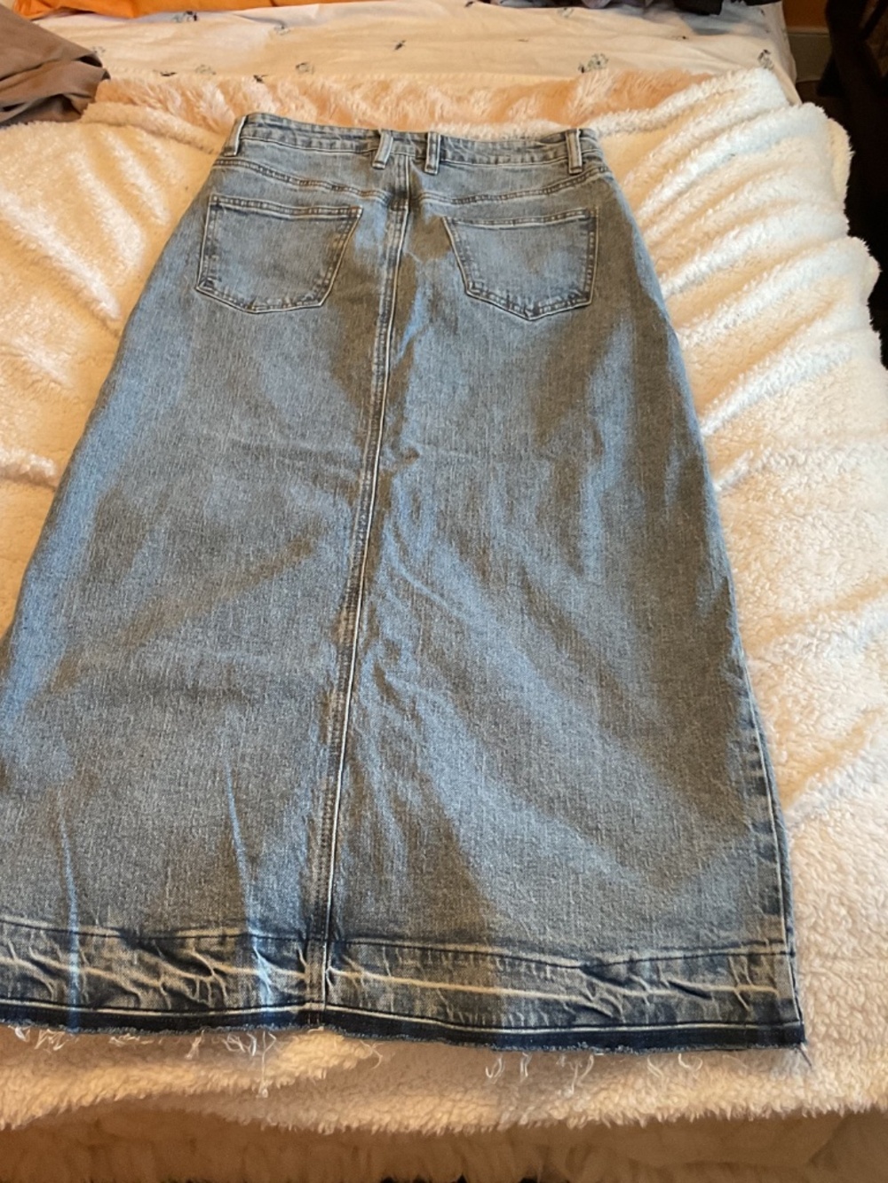 Denim skirt - Picture 2 of 3